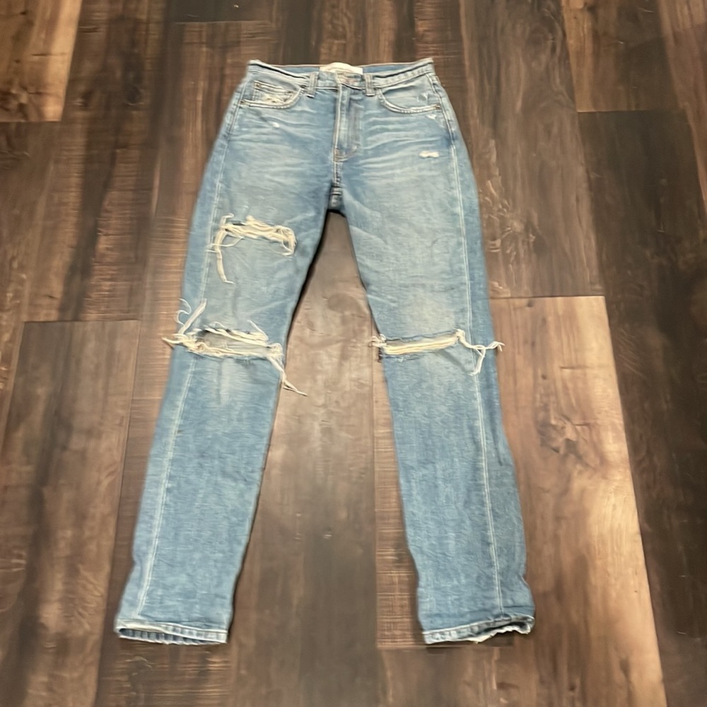 Reformation distressed straight slim denim sz 24
